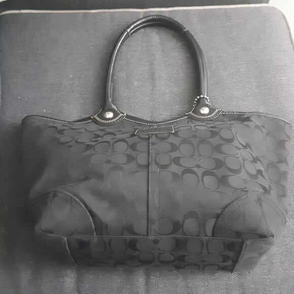 COACH BLEEKER TOTE Black Signature Canvas Jaquard Leather Details K0967-F14385 - Picture 1 of 15